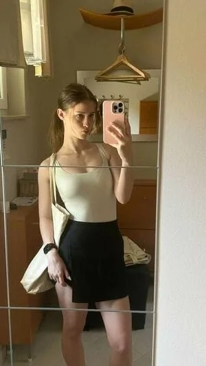 Nazlı - Bakırköy Escort