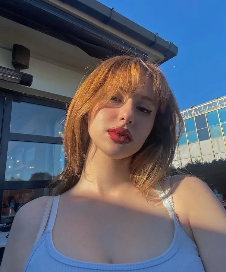 Özlem - Bakırköy Escort